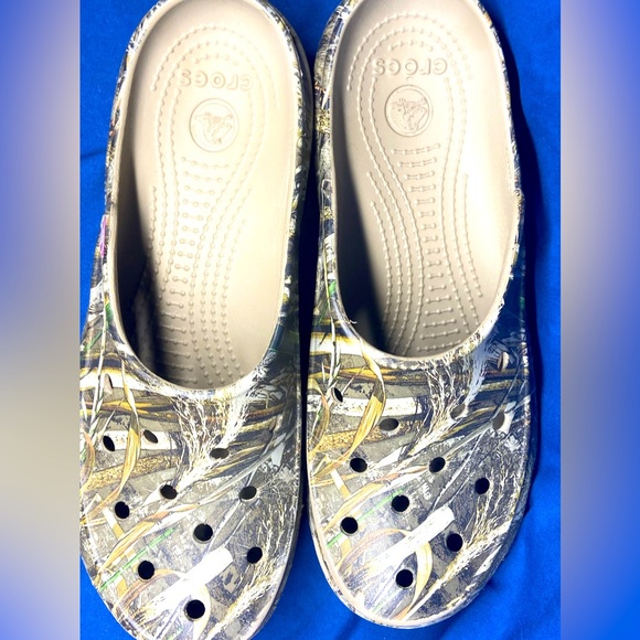 Great construction like new but worn for a good month - Picture 1 of 3